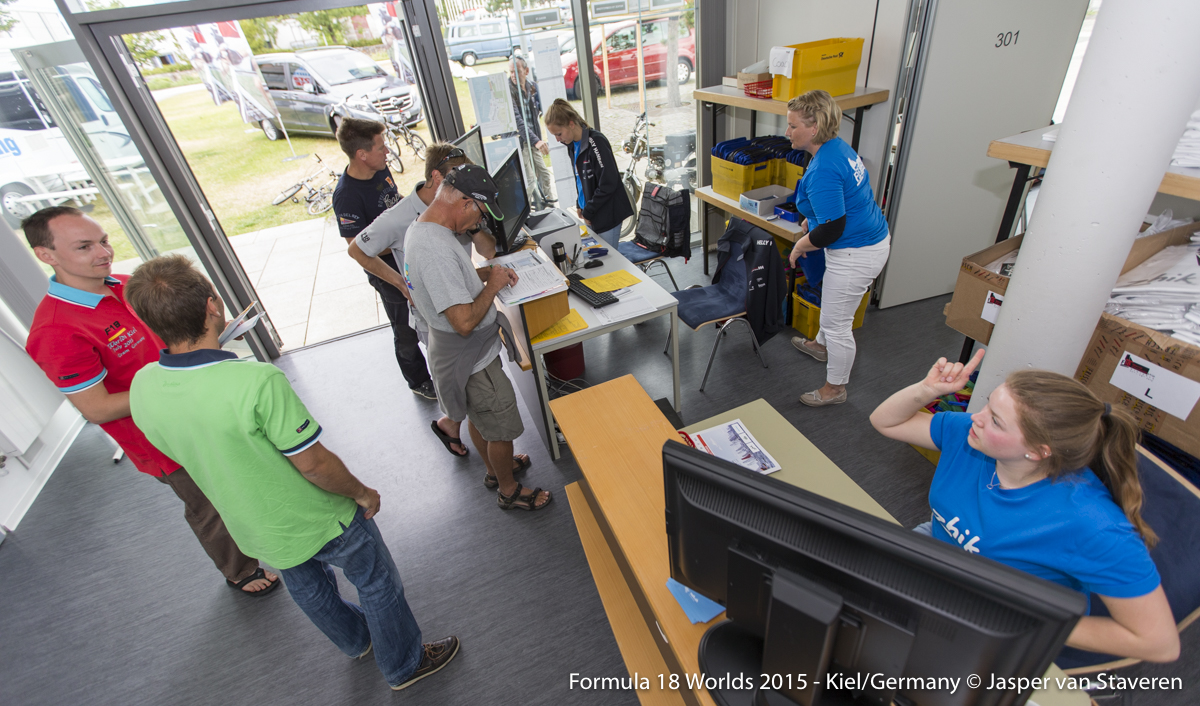 F18 Worlds 2015 - 11-07-2015 (Kiel - Germany)-7109.jpg